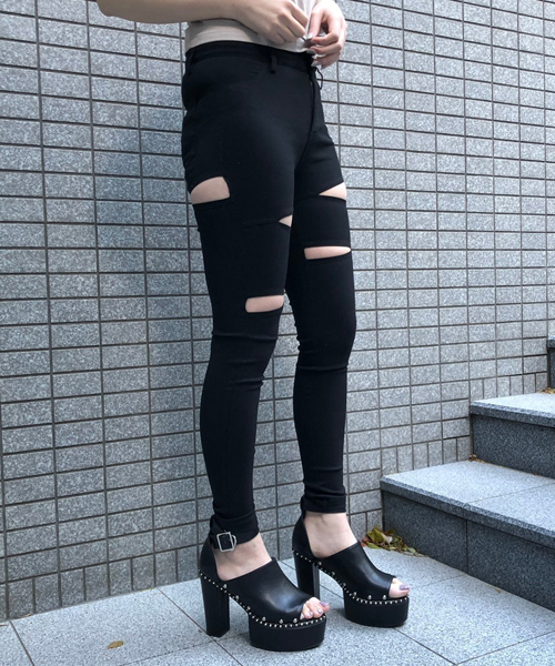 ENVYM（アンビー）の「ハイウエストカッティングジェギンス（その他パンツ・レディース・ブラック・M/S）」の6枚目の写真