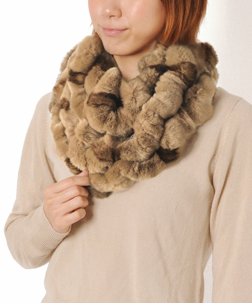 sankyo shokai(サンキョウショウカイ)の「レッキスファーロングスヌード(ネックウォーマー/スヌード・レディース・ブラック/ダークブラウン/ミックスグレー/ピンク/ダークパープル/モカ/ブラウン系その他/ワイン/グレイッシュベージュ・FREE)」の6枚目の写真