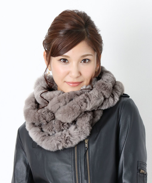 sankyo shokai(サンキョウショウカイ)の「レッキスファーロングスヌード(ネックウォーマー/スヌード・レディース・ブラック/ダークブラウン/ミックスグレー/ピンク/ダークパープル/モカ/ブラウン系その他/ワイン/グレイッシュベージュ・FREE)」の8枚目の写真