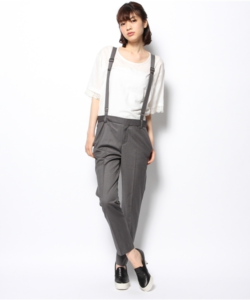 Liesse（リエス）の「サスペンダーパンツ【LEE 6月号】【VERY6月号】（その他パンツ・レディース・杢グレー/ネイビー・2/3）」の2枚目の写真