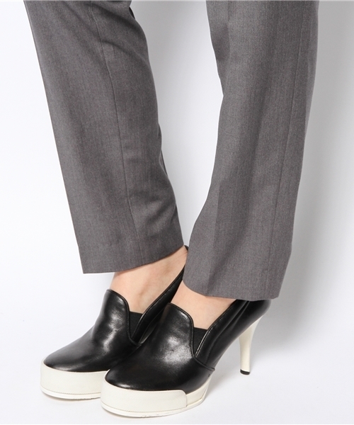 Liesse（リエス）の「サスペンダーパンツ【LEE 6月号】【VERY6月号】（その他パンツ・レディース・杢グレー/ネイビー・2/3）」の6枚目の写真