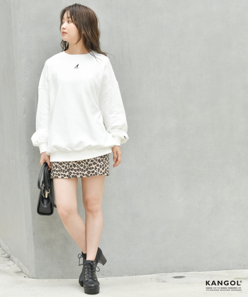KANGOL（カンゴール）の「カンゴールBIGウラケプルオーバー 855026（スウェット・レディース・ホワイト/ブラック/ベージュ/パープル・FREE）」の5枚目の写真