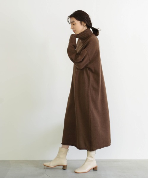 select MOCA（セレクトモカ）の「ウールタートルロングニット/リブスリーブビックシルエットニットワンピース（ニット/セーター・レディース・ベージュ/ブラウン・FREE）」の3枚目の写真