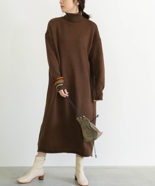 select MOCA（セレクトモカ）の「ウールタートルロングニット/リブスリーブビックシルエットニットワンピース（ニット/セーター・レディース・ベージュ/ブラウン・FREE）」の11枚目の写真