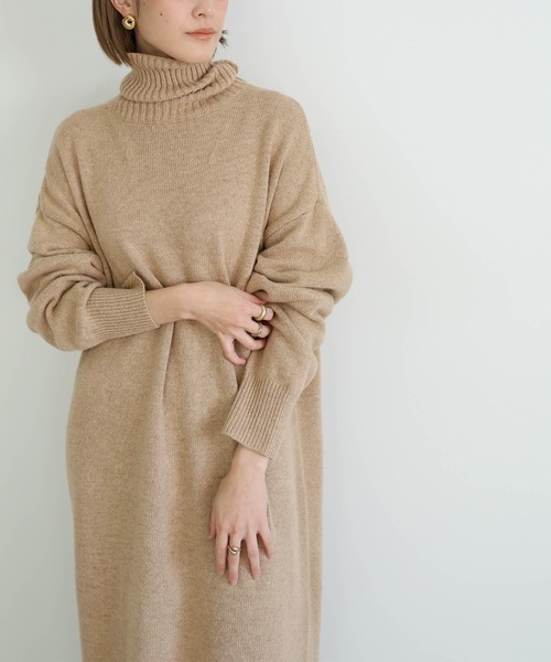 select MOCA（セレクトモカ）の「ウールタートルロングニット/リブスリーブビックシルエットニットワンピース（ニット/セーター・レディース・ベージュ/ブラウン・FREE）」の5枚目の写真