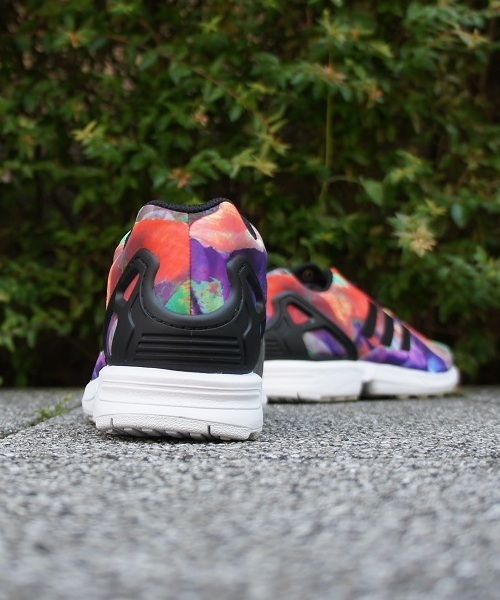 adidas Originals(アディダスオリジナルス)の「ウィメンズ アディダス オリジナルス フラックス adidas Originals ZX FLUX W M21364(スニーカー・レディース・マルチ・23cm/28cm/27cm/23.5cm/24.5cm/24cm)」の5枚目の写真