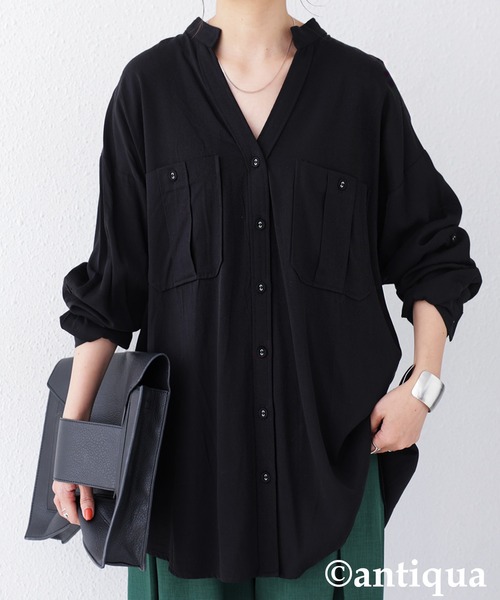 antiqua(アンティカ)の「「大人が選びたい。」Vネックスタンドカラーシャツ(その他トップス・レディース・ブラック/オフホワイト/カーキ・FREE)」の20枚目の写真
