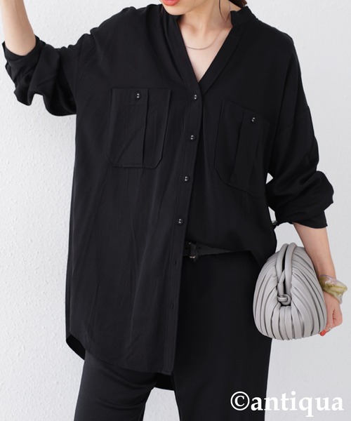 antiqua(アンティカ)の「「大人が選びたい。」Vネックスタンドカラーシャツ(その他トップス・レディース・ブラック/オフホワイト/カーキ・FREE)」の18枚目の写真