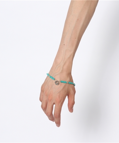 NANO universe(ナノユニバース)の「smbati/Turquoise×Silver Ak(アンクレット・メンズ・ターコイズブルー・LARGE)」の5枚目の写真