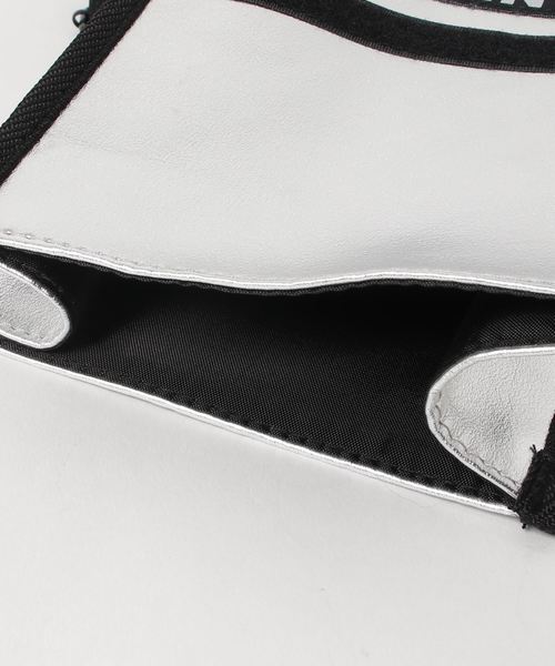 WEGO（ウィゴー）の「WEGO/ロールフラップロゴショルダーバッグ（ショルダーバッグ・レディース・シルバー/ブラック・FREE）」の12枚目の写真