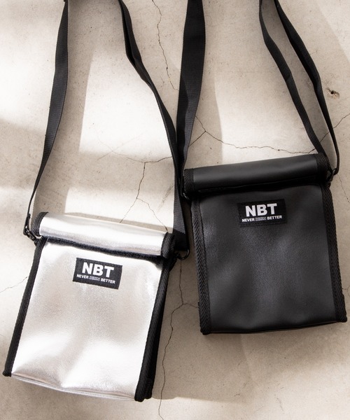 WEGO（ウィゴー）の「WEGO/ロールフラップロゴショルダーバッグ（ショルダーバッグ・レディース・シルバー/ブラック・FREE）」の6枚目の写真