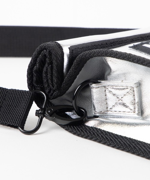 WEGO（ウィゴー）の「WEGO/ロールフラップロゴショルダーバッグ（ショルダーバッグ・レディース・シルバー/ブラック・FREE）」の5枚目の写真