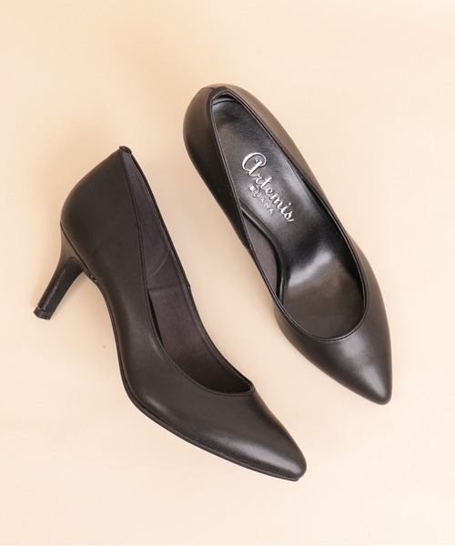 artemis by DIANA(アルテミスバイダイアナ)の「ポインテッドプレーンパンプス(パンプス・レディース・ブラック/ブラック系その他/ダークベージュ/ベージュ系その他/ブラック系その他2・22.0cm/23.0cm/23.5cm/22.5cm/24.0cm/24.5cm/25.0cm)」の22枚目の写真