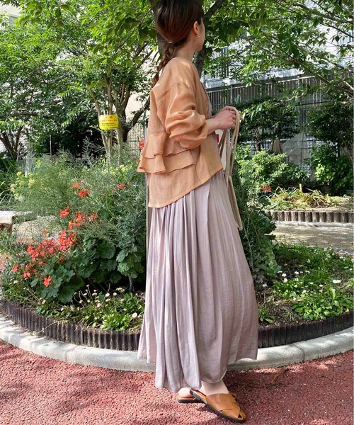 PICCIN(ピッチン)の「バックフリルシアーブルゾン(ブルゾン・レディース・カーキ/ブラック・L/M)」の9枚目の写真