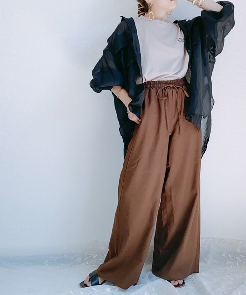 ap retro（アプレトロ）の「ポケット付きシアボリュームシャツ【ZOZO限定アイテム】（シャツ/ブラウス・レディース・オフホワイト/ブラック・FREE）」の4枚目の写真