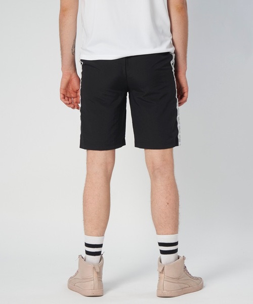 FILA(フィラ)の「【FILA/フィラ】メンズナイロンハーフパンツ / テープデザイン(その他パンツ・メンズ・ブラック/ネイビー/レッド・MEDIUM/LARGE/X-LARGE)」の4枚目の写真
