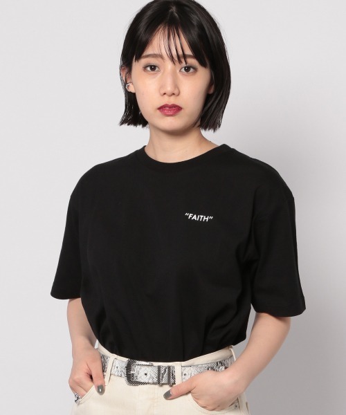 PAGEBOY（ページボーイ）の「バックロゴTシャツ（Tシャツ/カットソー・レディース・ブラック/ブラウン/オフホワイト・FREE）」の3枚目の写真