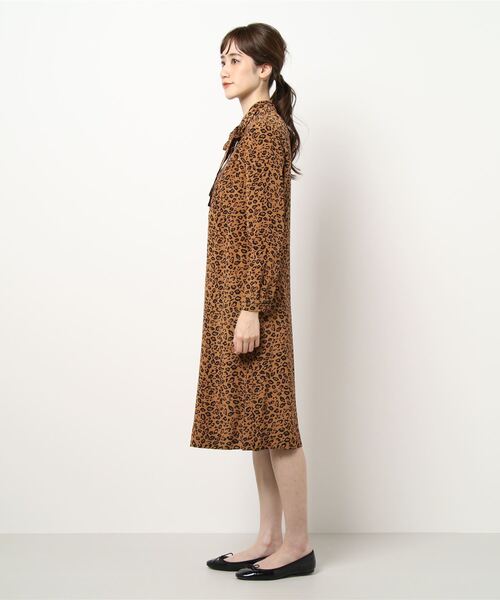 A.P.C.（アーペーセー）の「ROBE LIO 20A（ワンピース）」 - WEAR