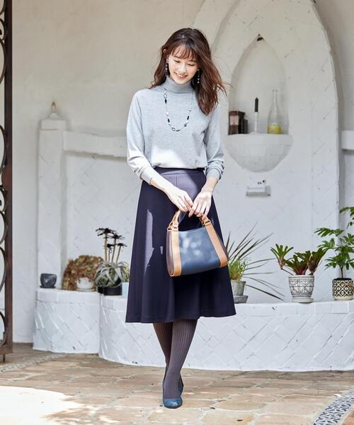 J.PRESS(ジェイプレス)の「【新色追加】ウールを含まないPRINCE タートルネック ニット(ニット/セーター・レディース・シルバー系/スモーキーグリーン系/ふじ色系・T13/T15)」の17枚目の写真