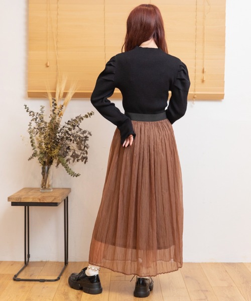 Mysa&Liina（ミーサリーナ）の「オーガンヘリンボーンプリーツスカート（スカート・レディース・ブラック/ブラウン/グリーン・M）」の21枚目の写真