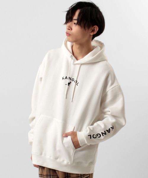 KANGOL(カンゴール)の「【KANGOL/カンゴール】 オーバーサイズ アーチロゴ刺繍 袖プリント フーデットパーカー/プルパーカー/フーディー(パーカー・メンズ・ブラック/オフホワイト/グレー/ベージュ・XL/L/M)」の2枚目の写真