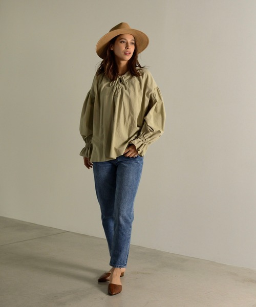 Auntie Rosa Holiday（アンティローザホリデー）の「2WAYレースアップギャザーブラウス（シャツ/ブラウス・レディース・ホワイト/ブラック/ライトグリーン・FREE）」の17枚目の写真