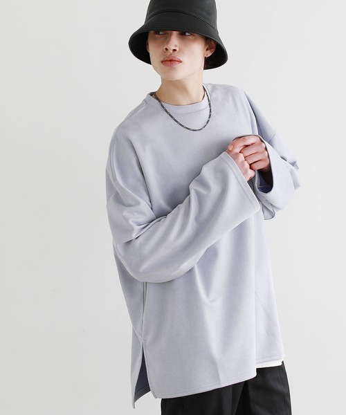 LILL（リル）の「フェイクスウェードサイドスリットビッグシルエットプルオーバー（Tシャツ/カットソー・メンズ・ブラック/ベージュ/グレー/サックスブルー/チャコール・M/L）」の5枚目の写真