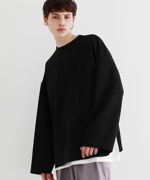 LILL（リル）の「フェイクスウェードサイドスリットビッグシルエットプルオーバー（Tシャツ/カットソー・メンズ・ブラック/ベージュ/グレー/サックスブルー/チャコール・M/L）」の2枚目の写真