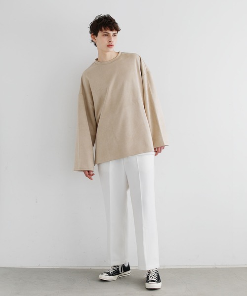 LILL（リル）の「フェイクスウェードサイドスリットビッグシルエットプルオーバー（Tシャツ/カットソー・メンズ・ブラック/ベージュ/グレー/サックスブルー/チャコール・M/L）」の9枚目の写真