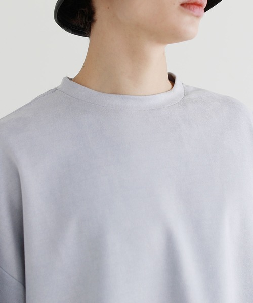 LILL（リル）の「フェイクスウェードサイドスリットビッグシルエットプルオーバー（Tシャツ/カットソー・メンズ・ブラック/ベージュ/グレー/サックスブルー/チャコール・M/L）」の15枚目の写真