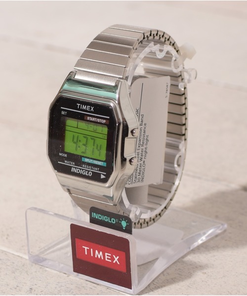 デジタル腕時計 'TIMEX' Classic digital