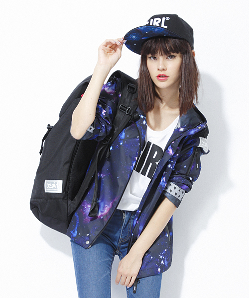 X-girl（エックスガール）の「【mini4月号掲載】OUTDOOR JACKET（ナイロンジャケット・レディース・マルチ/ブラック/レッド・1/2）」の14枚目の写真