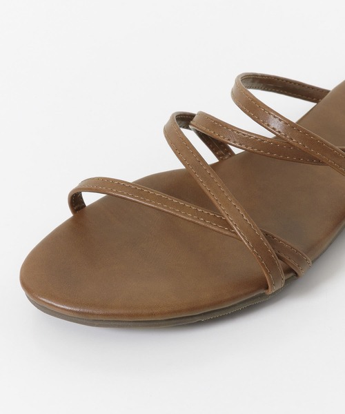 URBAN RESEARCH Sonny Label（アーバンリサーチサニーレーベル）の「アシンメトリーラインサンダル（サンダル・レディース・ブラウン/ブラック/アイボリー・MEDIUM/LARGE/SMALL）」の11枚目の写真