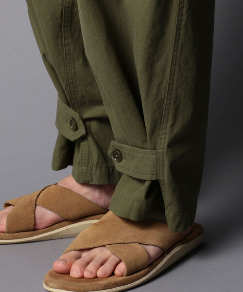 FREDY MAC（フレディーマック）の「ワイドカーゴパンツ UNISEX（その他パンツ・メンズ・キナリ/チャコールグレー/カーキ・S/M/L）」の17枚目の写真