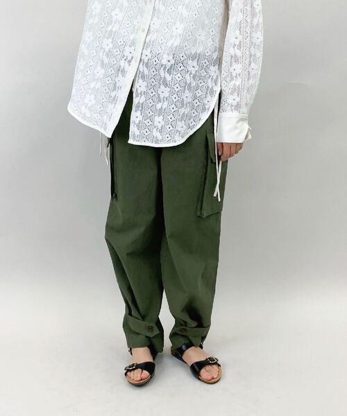 FREDY MAC（フレディーマック）の「ワイドカーゴパンツ UNISEX（その他パンツ・メンズ・キナリ/チャコールグレー/カーキ・S/M/L）」の18枚目の写真