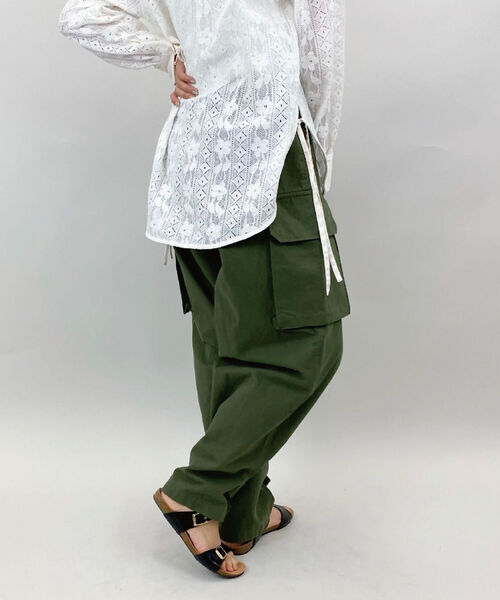 FREDY MAC（フレディーマック）の「ワイドカーゴパンツ UNISEX（その他パンツ・メンズ・キナリ/チャコールグレー/カーキ・S/M/L）」の19枚目の写真