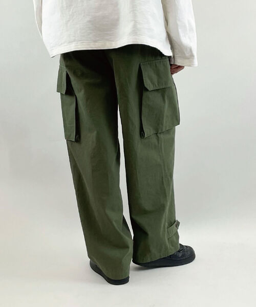 FREDY MAC（フレディーマック）の「ワイドカーゴパンツ UNISEX（その他パンツ・メンズ・キナリ/チャコールグレー/カーキ・S/M/L）」の12枚目の写真