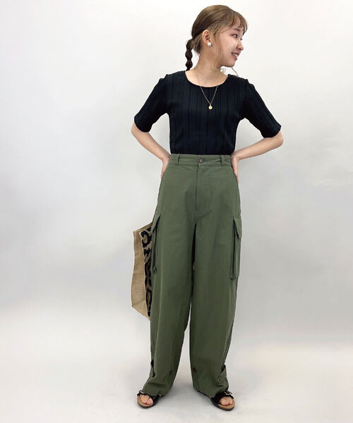 FREDY MAC（フレディーマック）の「ワイドカーゴパンツ UNISEX（その他パンツ・メンズ・キナリ/チャコールグレー/カーキ・S/M/L）」の6枚目の写真