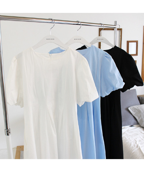 MODE ROBE(モードローブ)の「パフショルダ―ロングワンピース(ワンピース・レディース・ホワイト/ブラック/ブルー・FREE)」の14枚目の写真