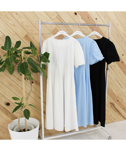 MODE ROBE(モードローブ)の「パフショルダ―ロングワンピース(ワンピース・レディース・ホワイト/ブラック/ブルー・FREE)」の19枚目の写真