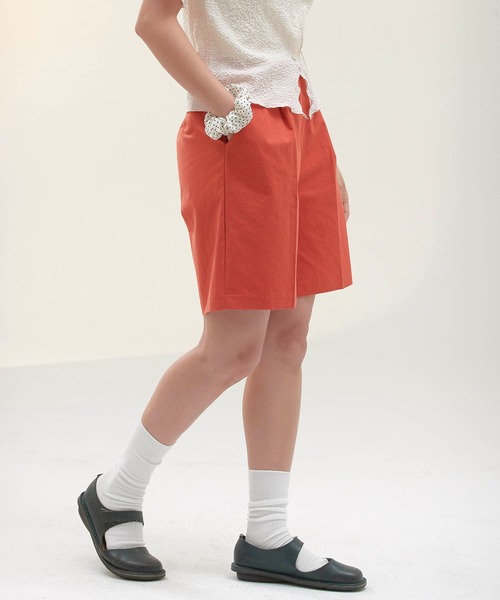 Mayree（メイリー）の「【Korea Select】タックワイドハーフパンツ（チノパンツ・レディース・レンガ/ライトベージュ/ホワイト・FREE）」の10枚目の写真