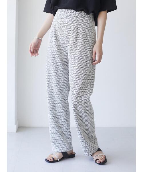 ELENCARE DUE（エレンカーレデュエ）の「・ELENCARE DUE ジャカードイージーパンツ＊（その他パンツ・レディース・ブラック/イエロー/アイボリー/ラベンダー・FREE）」の21枚目の写真