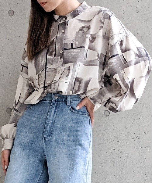 Per sist ence（パーシエンス）の「Per sist ence/パーシエンス　ノーカラーオーバーサイズシャツ（シャツ/ブラウス・レディース・グレー/パープル・FREE）」の2枚目の写真