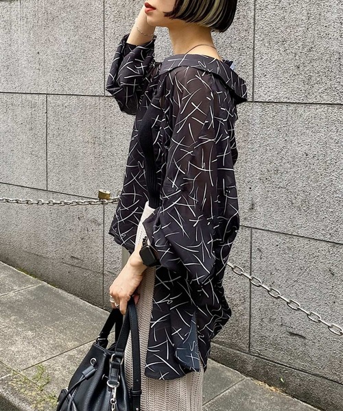 PAGEBOY（ページボーイ）の「アソートシアーBIGシャツ（シャツ/ブラウス・レディース・ブラック/ブラック系その他/イエロー系その他/グレイッシュベージュ・FREE）」の13枚目の写真