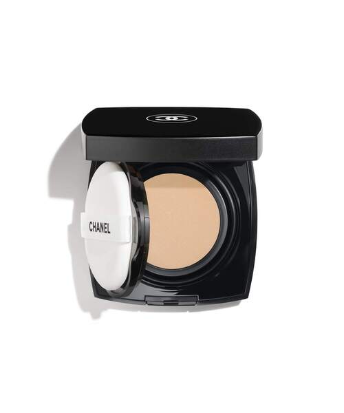 CHANEL（シャネル）の「ウルトラ ル タン クッション ファンデーション（うるおいのある完璧な仕上がり）（ファンデーション・レディース・B10/BR12/B20/BD21/B30/BR22/BD01・FREE）」の4枚目の写真