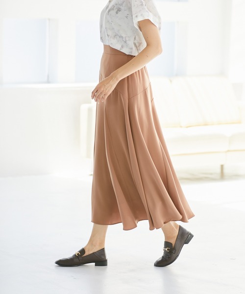 Rewde(ルゥデ)の「【雑誌掲載・TV着用】エスカルゴロングスカート(1R10-08225)(スカート・レディース・ベージュ/カーキ/レンガ・S/M/L)」の20枚目の写真