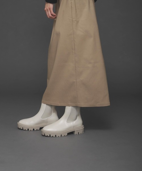 SENSE OF PLACE by URBAN RESEARCH（センスオブプレイスバイアーバンリサーチ）の「トラックソールサイドゴアブーツ（ブーツ・レディース・カーキ/ブラック/アイボリー・SMALL/LARGE/MEDIUM）」の9枚目の写真
