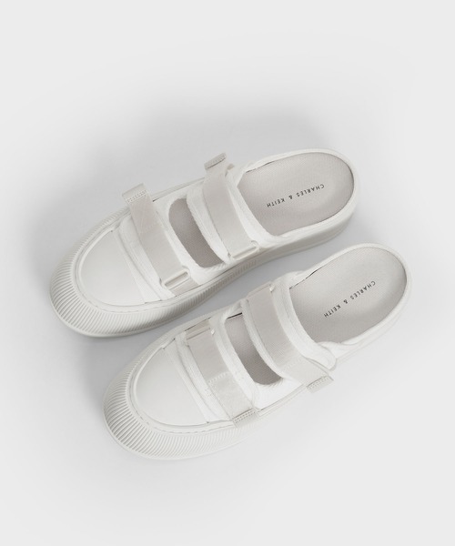 CHARLES & KEITH（チャールズ & キース）の「キャンバス ベルクロスニーカーミュール / Canvas Velcro Sneaker Mules（スリッポン・レディース・ホワイト/ブラック/ピンク・24.5cm/25.5cm/23.5cm/25cm/23cm/22.5cm）」の9枚目の写真