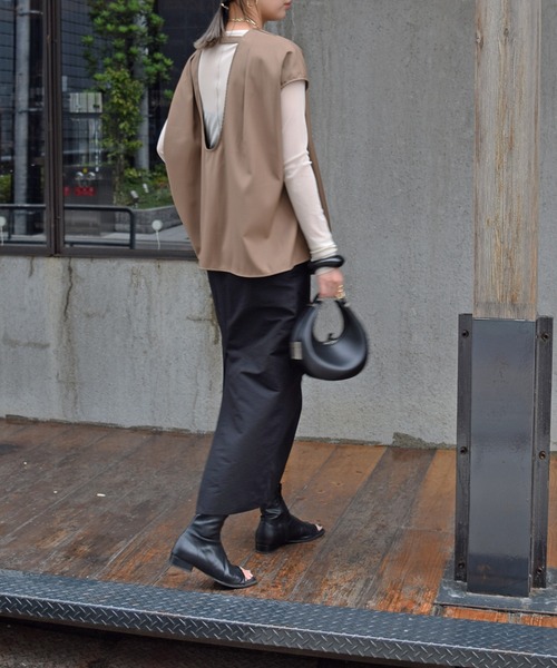 Marient（マリエント）の「バックオープンデザインTOPS（シャツ/ブラウス・レディース・ブラウン・FREE）」の8枚目の写真