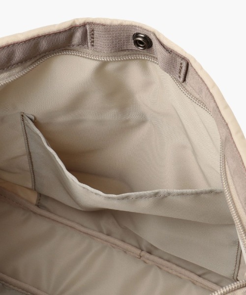 BRIEFING（ブリーフィング）の「CROSSCUT CLUTCH BAG/クロスカットクラッチバッグ（クラッチバッグ・レディース・ブラック/グレイッシュベージュ・FREE）」の17枚目の写真